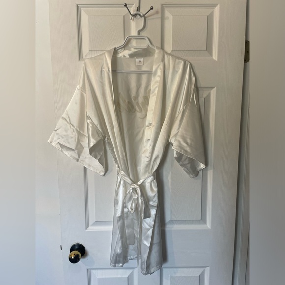 White Bridal Satin Getting Ready Robe - Picture 5 of 5